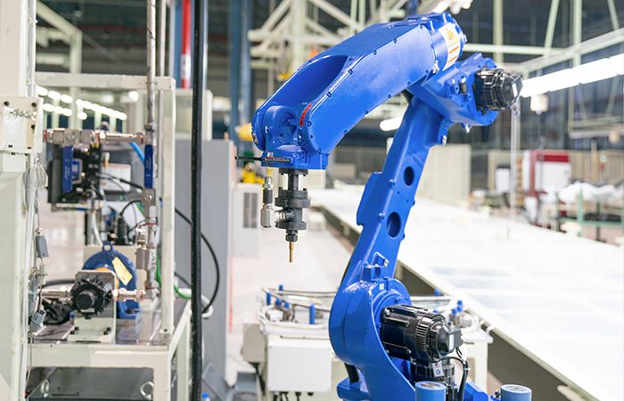 机器人最重要的是程序还是芯片,研究机器人方向有前景吗