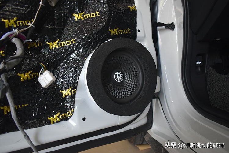 十一代思域改音响做隔音,十代本田思域汽车喇叭音响改装