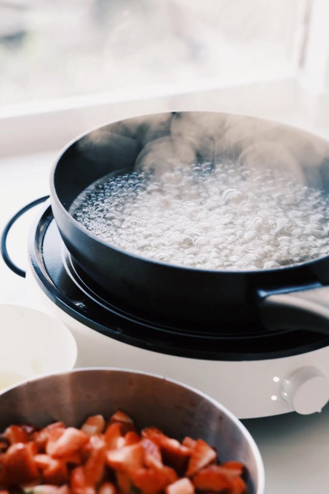 超简单的草莓酱做法,早餐必备的草莓酱轻轻松松get起来