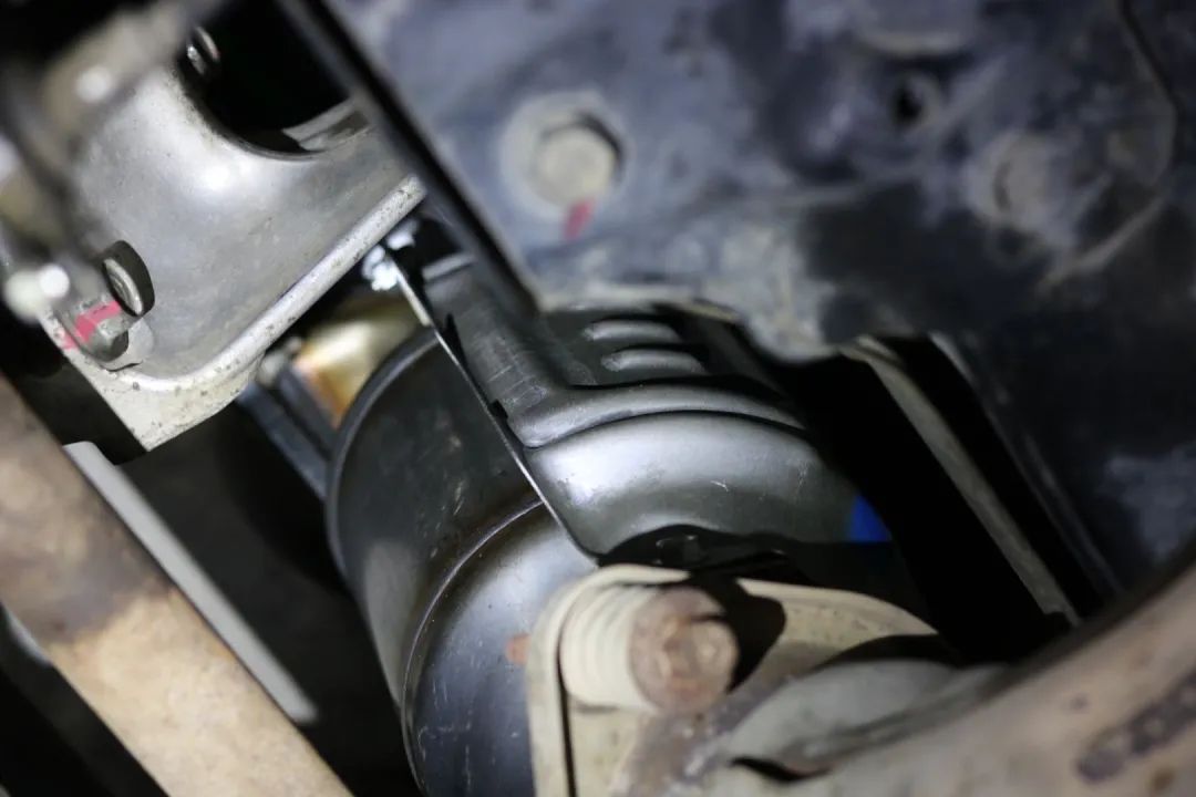 怪兽修车翻新的视频,怪兽修车翻新奥迪q7