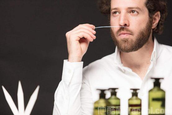 男士香水该怎么喷才正确,男士香水如何喷才是正解