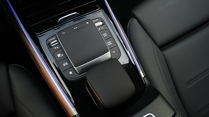 奔驰gla200百公里加速,奔驰gla200排量多大