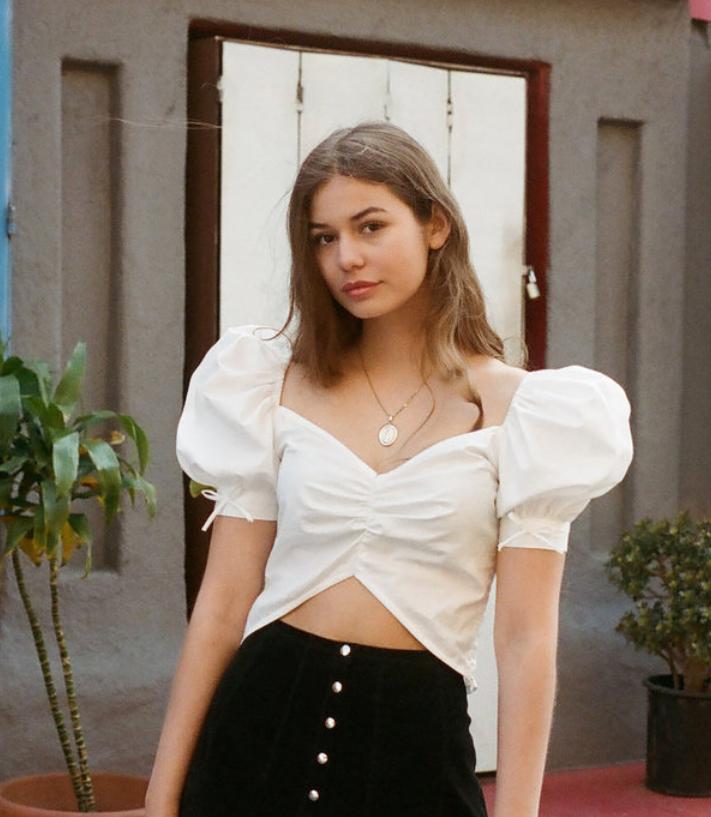 泡泡袖怎么穿不壮,泡泡袖怎么穿不显壮