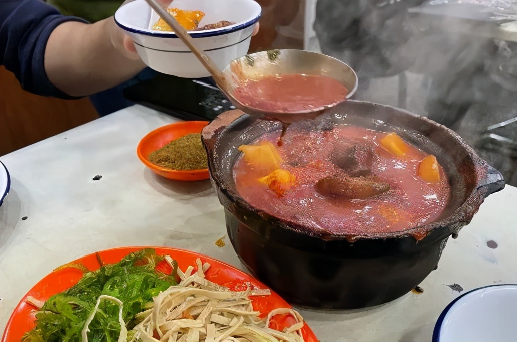 天津河西区值得吃的狗食馆,天津火了30年的狗食馆