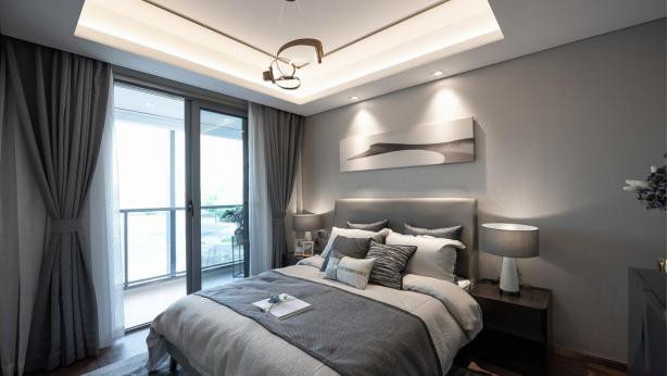 打破断供引爆区域蝶变，板块核心带泳池的公园住区即将开场