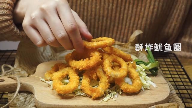 酥到掉渣粤语,酥炸鱿鱼圈炸几分钟