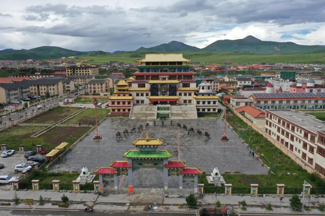 丝路甘孜康藏秘境第三站色达,甘孜色达穿越之行