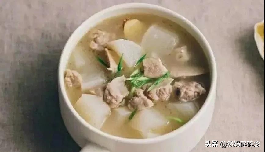 秋季煲什么汤老少都合适喝的,秋季宝宝喝什么汤比较好