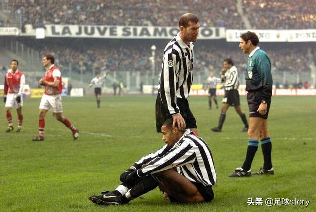 他是永恒的枪王之王，世界欠他一个“世界足球先生”