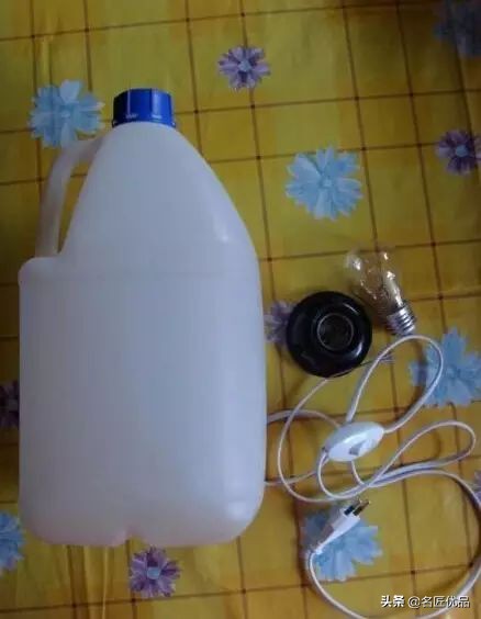 变废为宝矿泉水瓶手工制作机器人,废矿泉水瓶利用手工制作大全图片