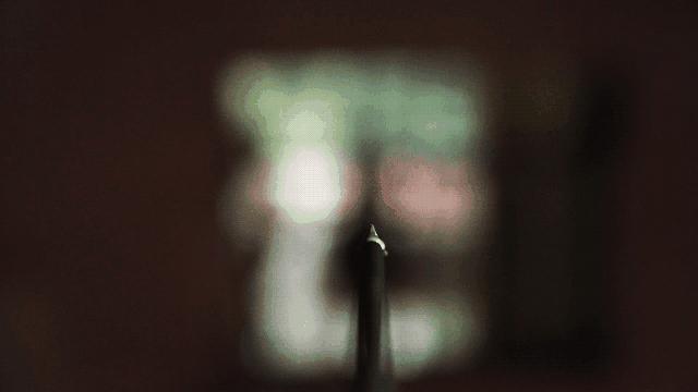 向对面出租屋射了一箭：80后妈妈王莹在城中村的实验艺术