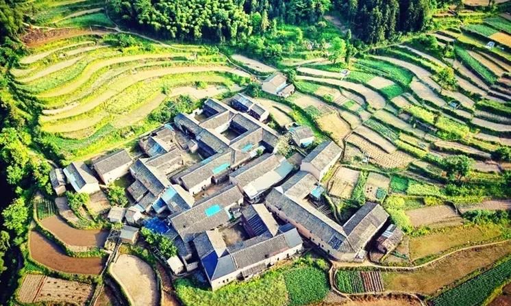 公盂山香格里拉,江南香格里拉公盂村