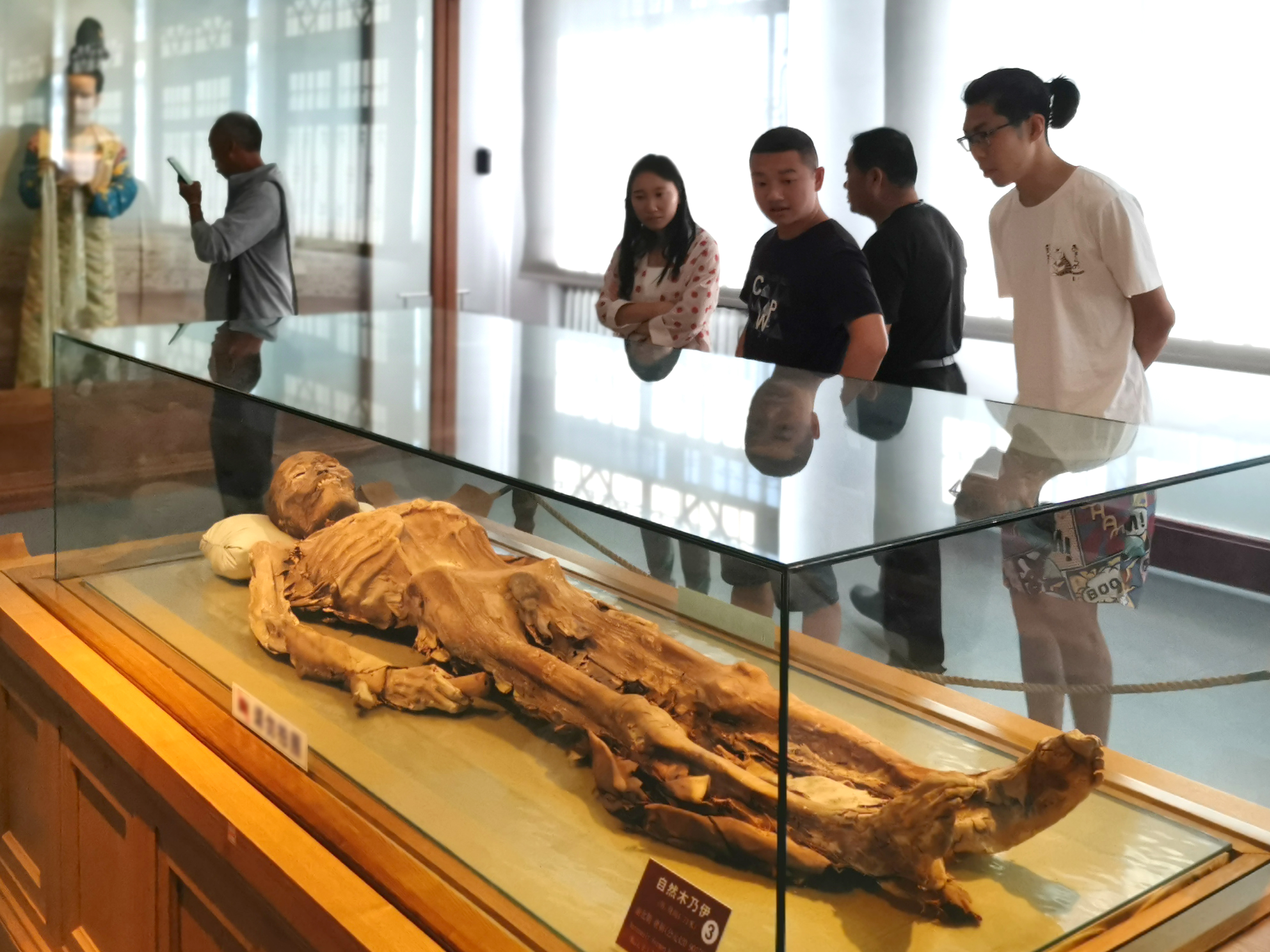 黄沙永恒,黄沙之下永恒的寂静