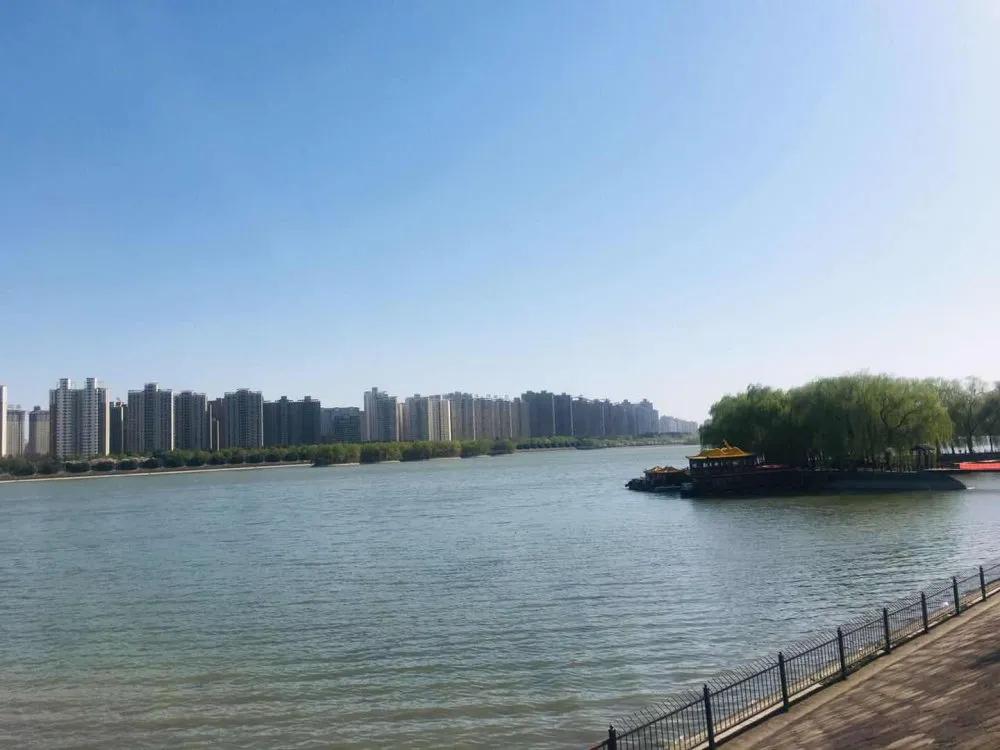 中南广场二期十号楼,中南广场两梯