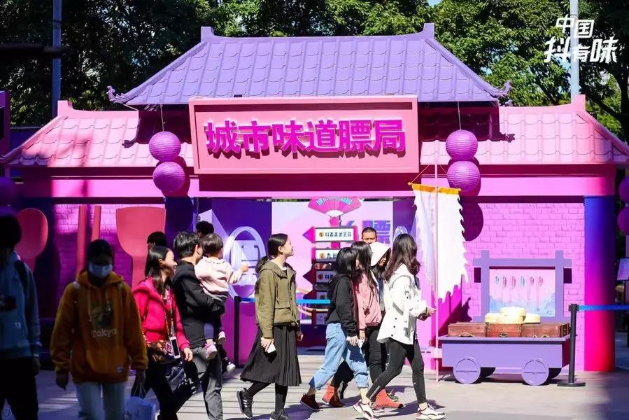 立标杆视频,立标杆扛大旗