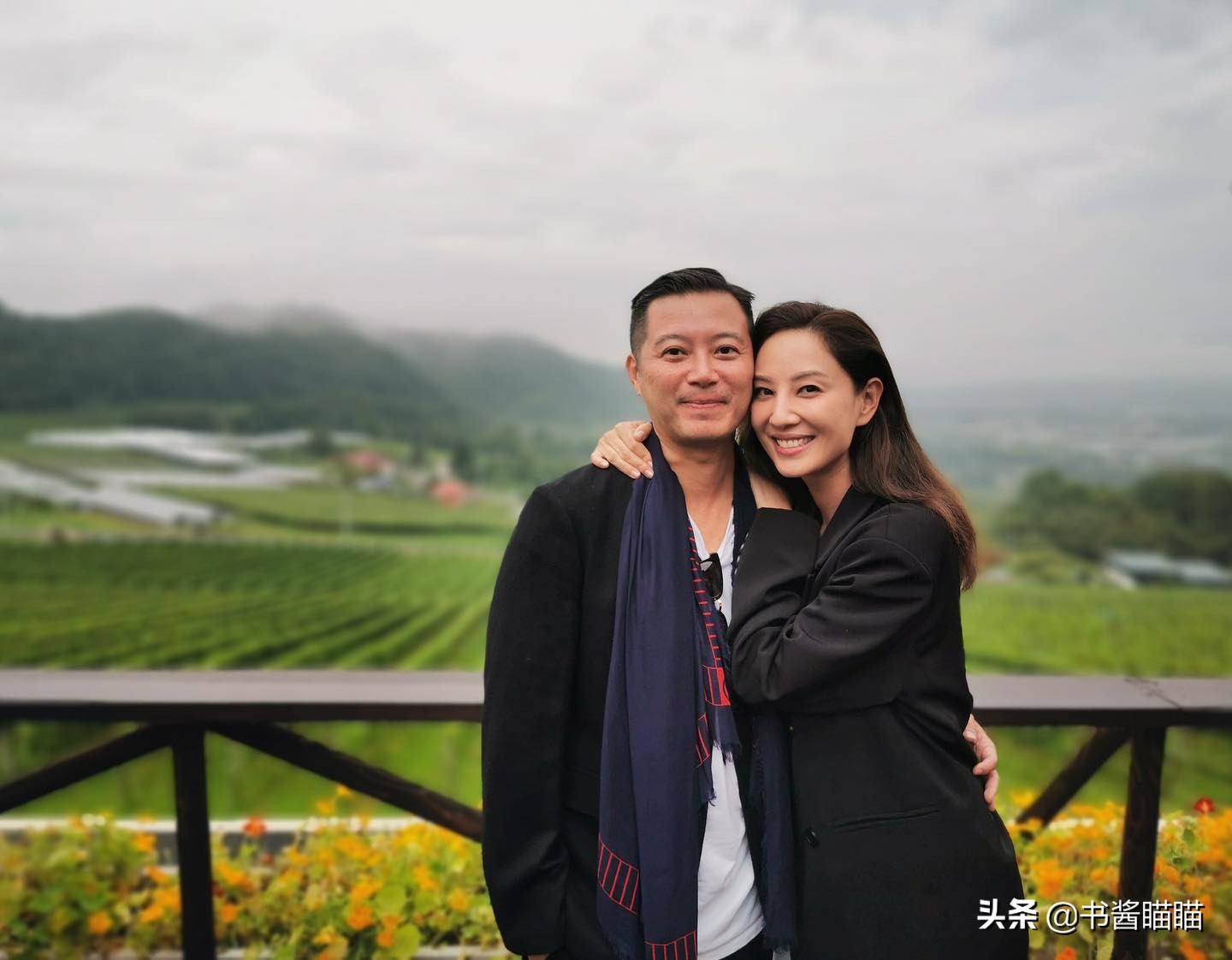 港星郑希怡,本就不富裕的家庭雪上加霜流行语