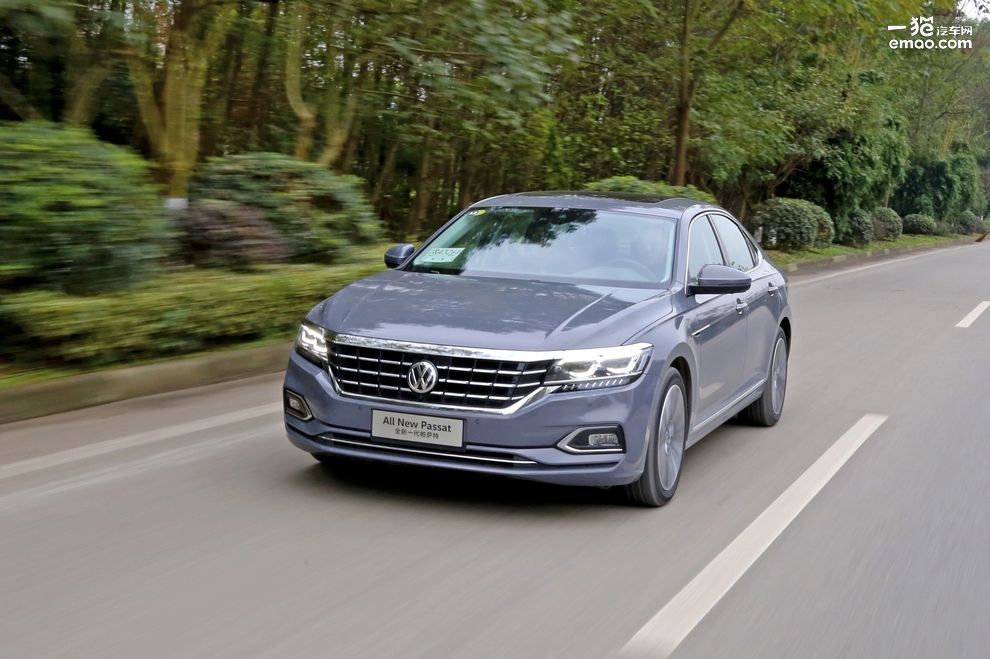 帕萨特330tsi豪华型试驾,帕萨特330tsi豪华版试驾