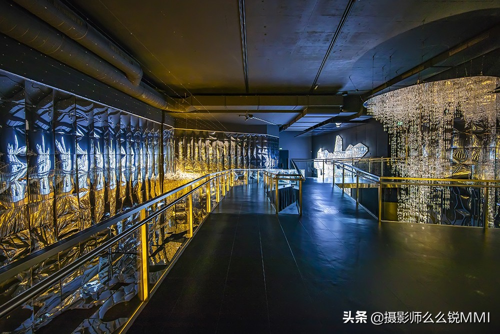 施华洛世奇人造水晶为什么那么贵,施华洛世奇水晶是天然水晶