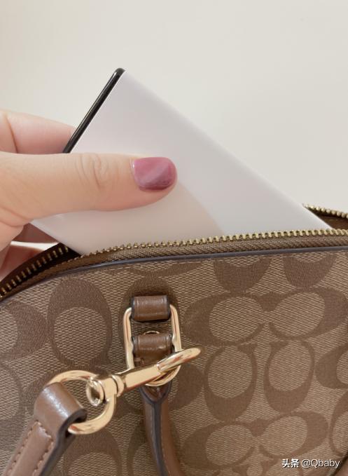 aigoa10s充电宝,aigoa110s自动充电宝