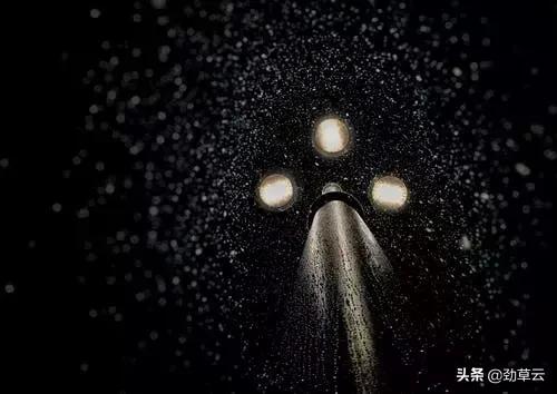 天下雨了，可以撑伞；心下雨了，该怎么办