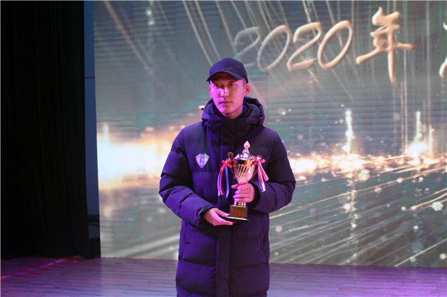 淬炼学子的竞技人生:为每一次努力喝彩