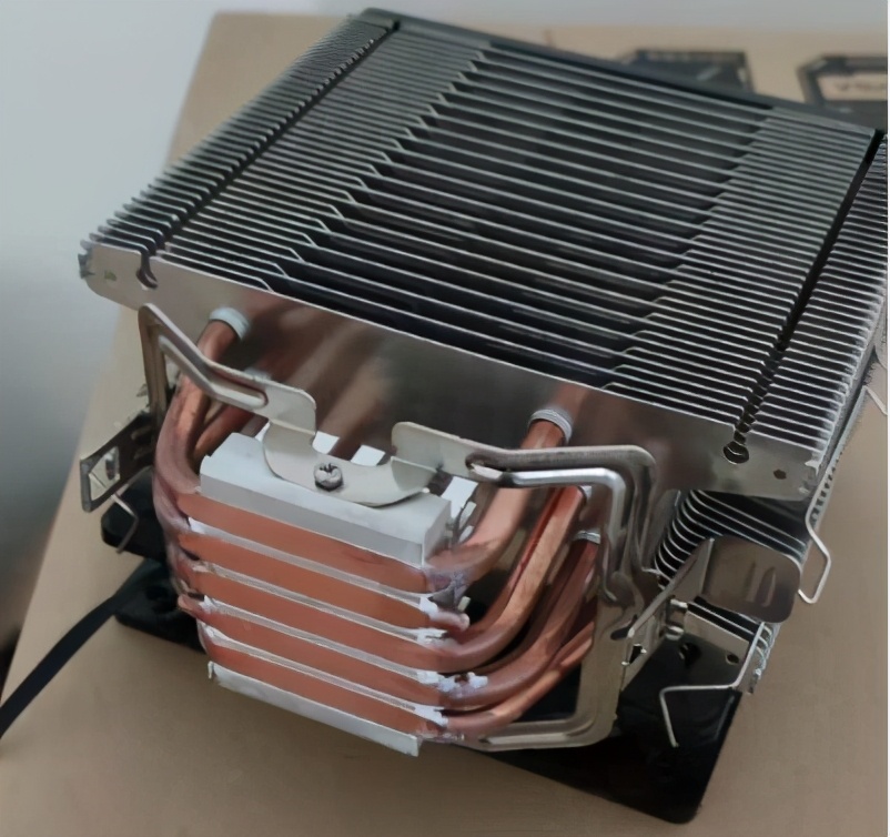 cpu温度过高换散热器还是不行,处理器温度一直过高