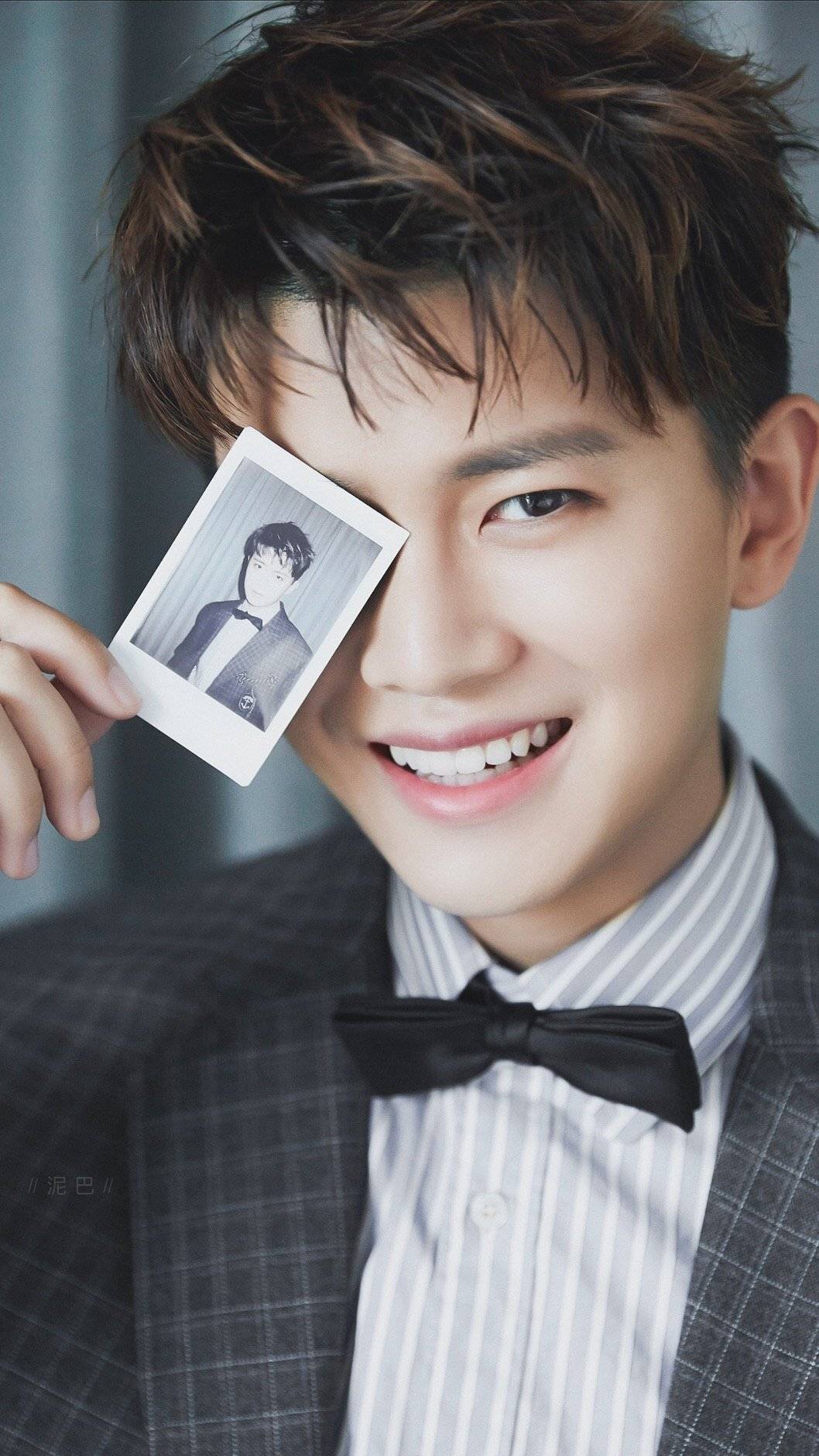 朱一龙易烊千玺演技对比,朱一龙易烊千玺谁的演技更好