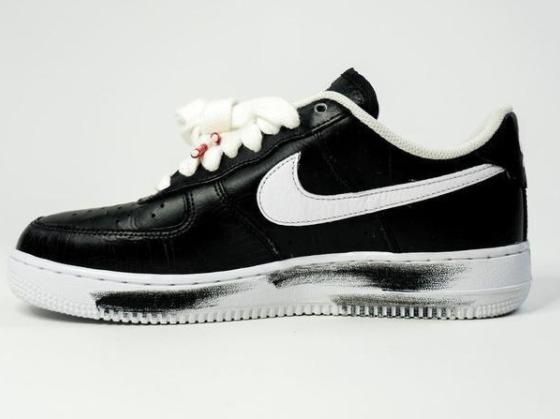 权志龙跟nike联名的鞋子,权志龙小雏菊联名鞋发售时间