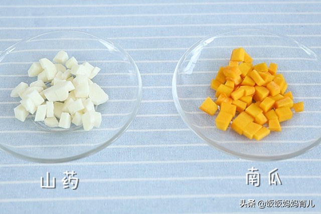 宝宝总爱趴着睡怎么回事,宝宝为什么老爱趴着