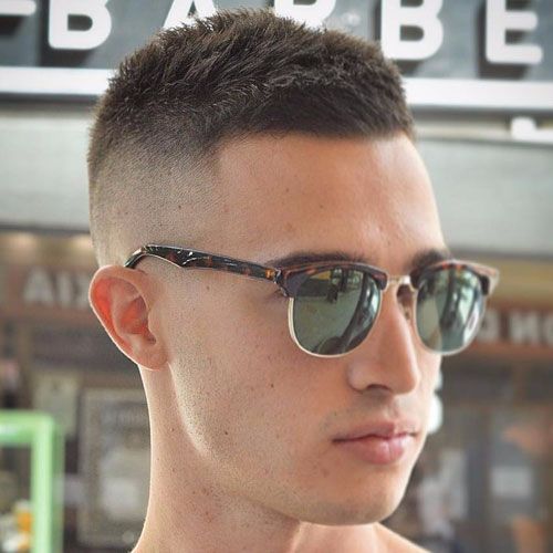 2020最火短发男寸头两边铲烫发,男生夏季发型两边铲刘海