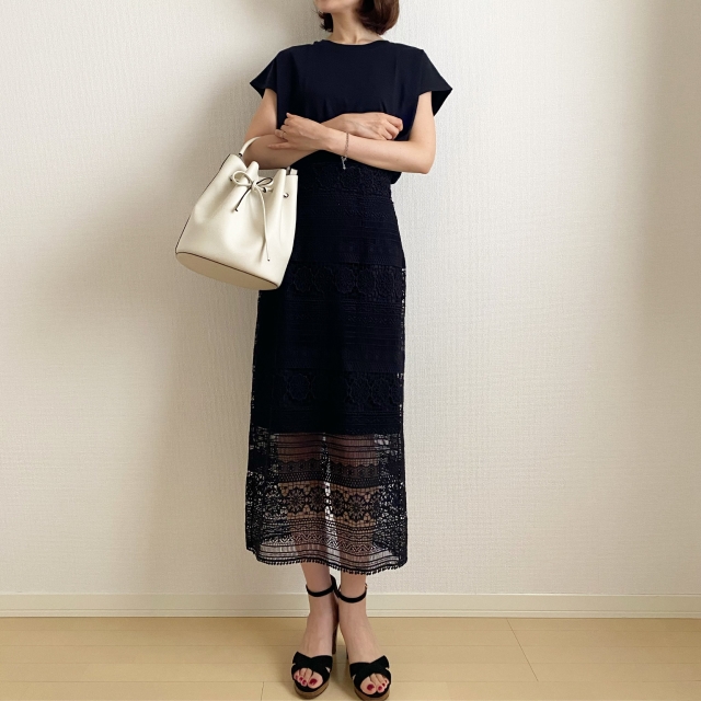 优衣库T恤打底穿法,优衣库正肩t恤哪个颜色好搭配