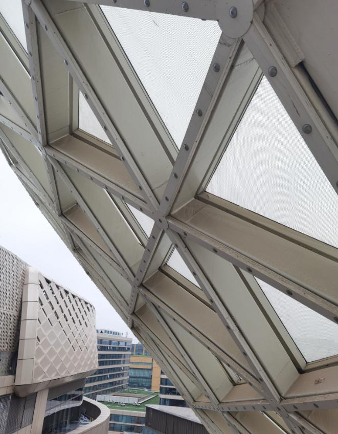 采光雨棚设计 (天幕雨棚如何设计节点很重要)