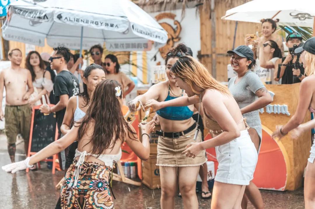 万宁日月湾适合亲子游吗,海南旅游万宁日月湾