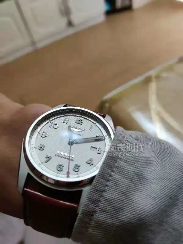 打工人手上适合戴什么,打工的一般戴什么表好点