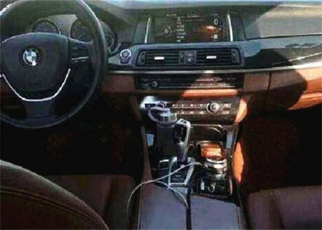 东拼西凑9W买宝马，撩妹前去洗车，拆下13个*位器定**怎么说？