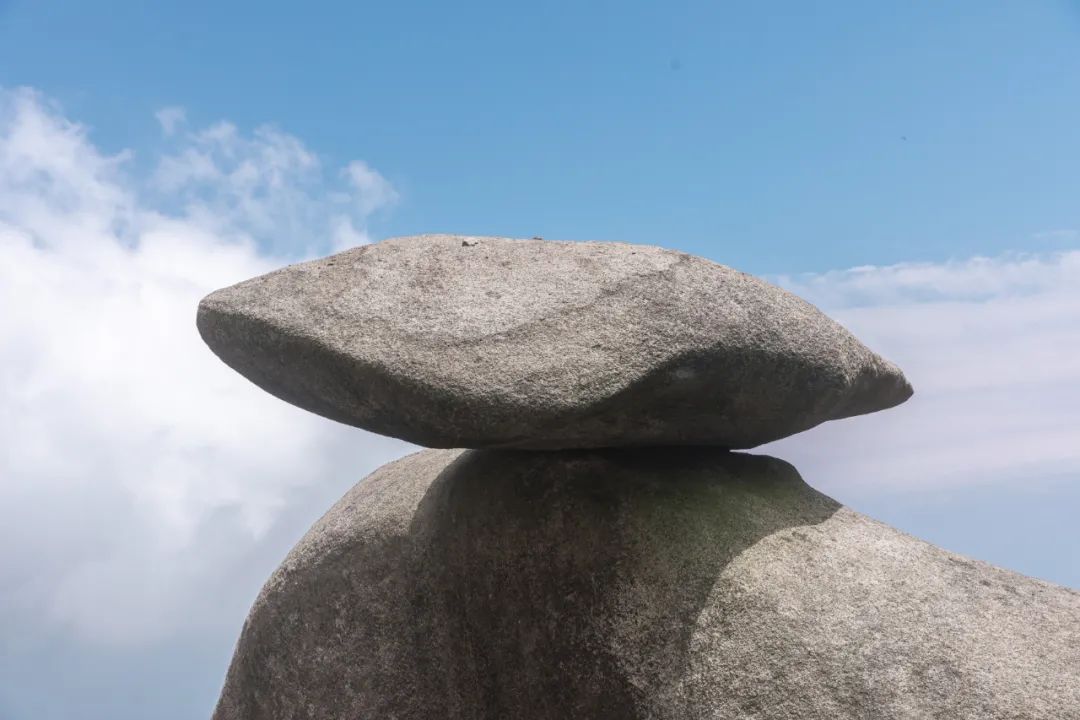 五岳中的南岳位于哪个省,九华山和天柱山哪座更值得游一游