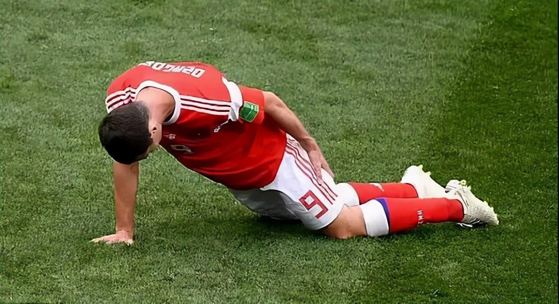 踢足球哪些动作容易受伤,踢足球容易受哪些伤