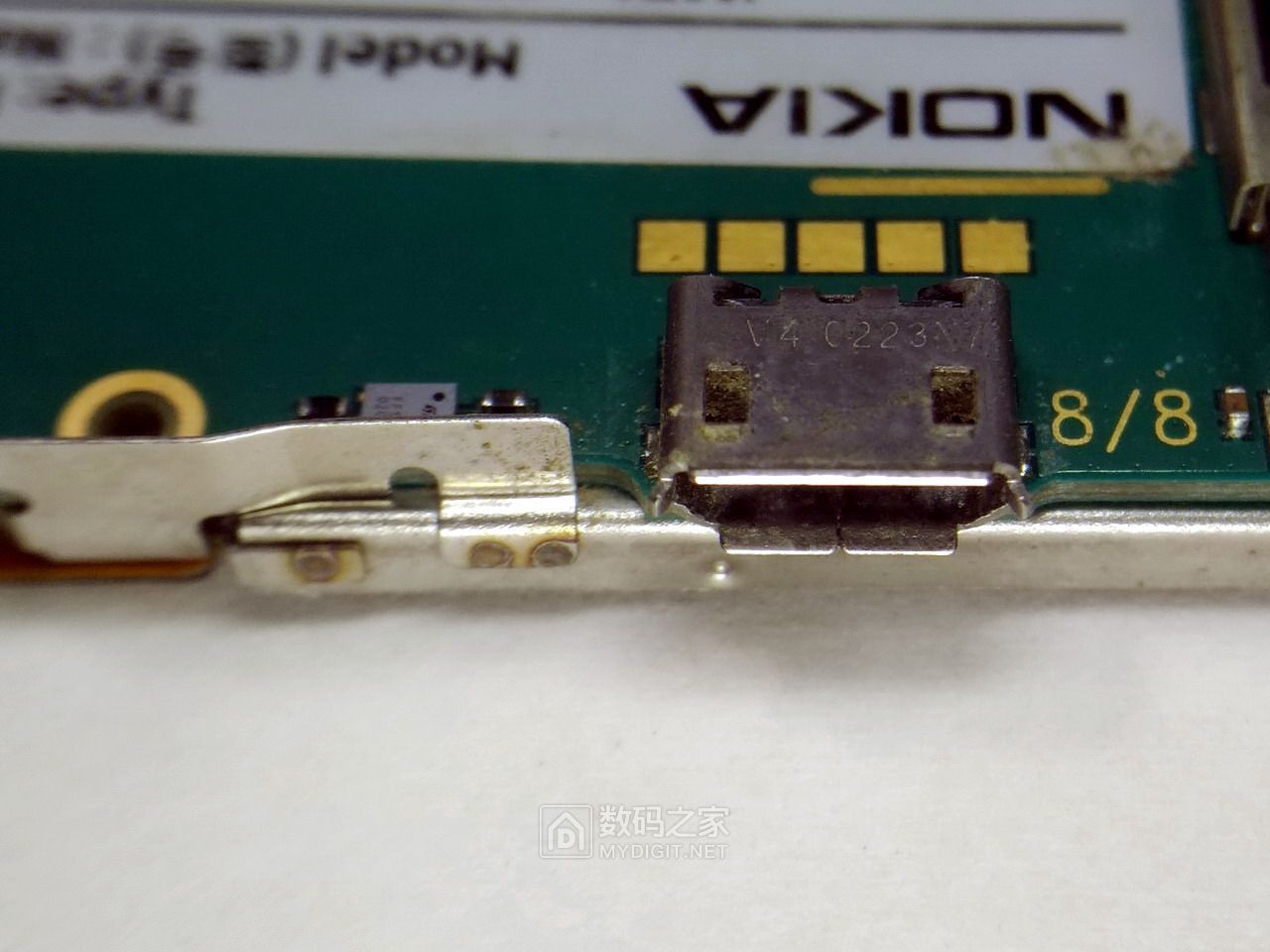 70余图拆解2008年款诺基亚全键盘旗舰E71,曾经的神机名不虚传