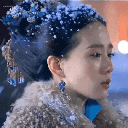 又到冬日,古装毛领斗篷别乱穿,高颜值演员和良心造型师缺一不可