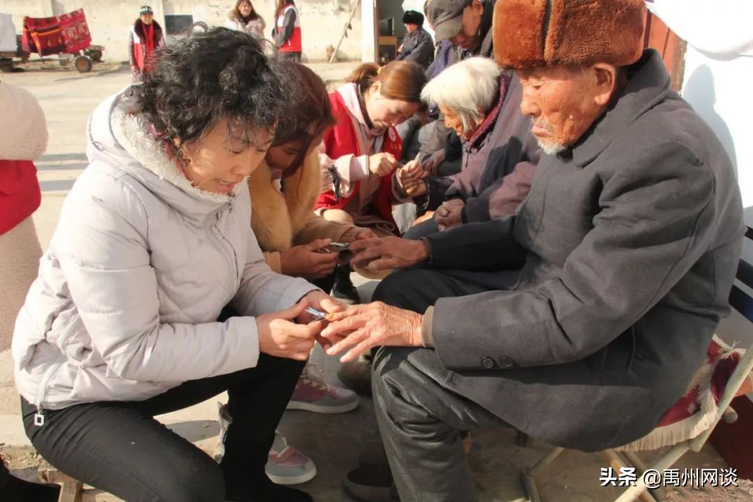 今天上午浅井敬老院（扒村幸福院）突然来了一群人.....