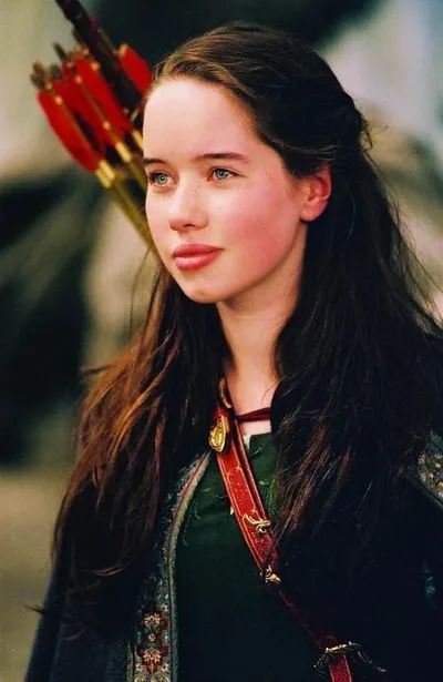 纳尼亚传奇讲的是一个什么故事,纳尼亚传奇3完整免费观看