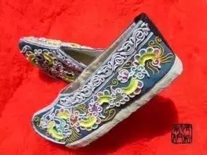 传统纯手工绣花鞋,中国风手工刺绣绣花鞋