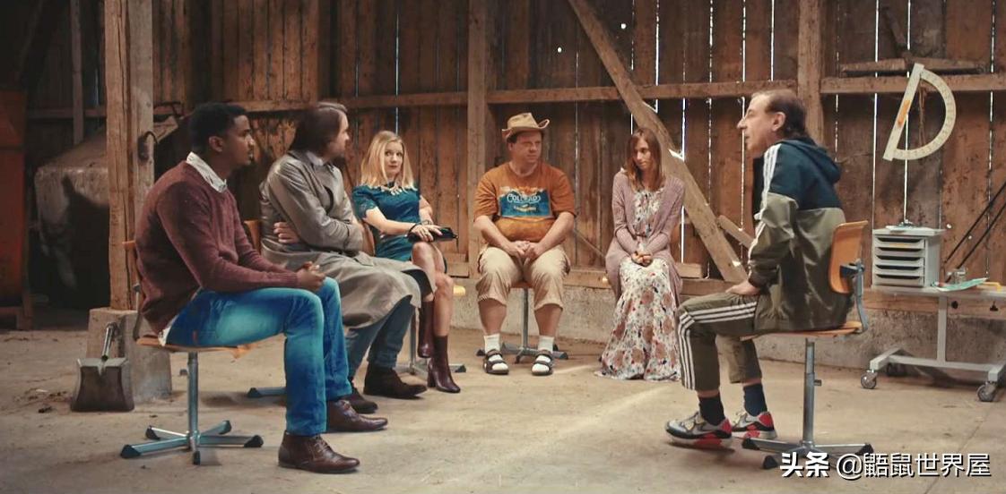 看到一半才发现是经典之《球场裸奔培训班》