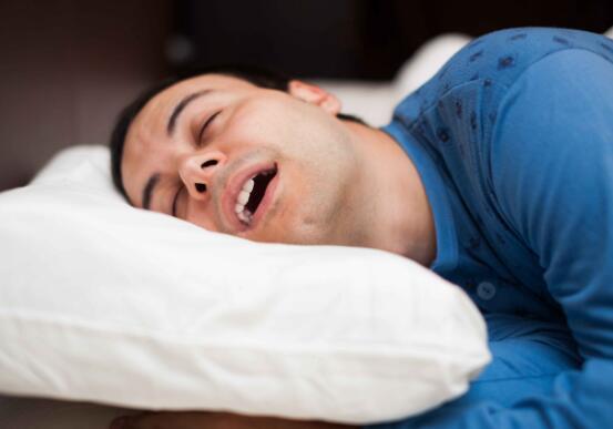 尿酸高持续多久会对肾脏造成损伤,尿酸超标都有哪些原因可能造成的