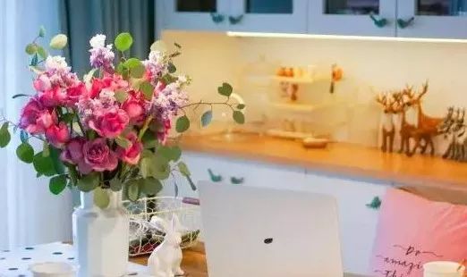 多种花材该如何插花,插花必备的几种花