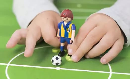 1岁运动发育迟缓康复训练,娃娃大运动发育迟缓怎么办