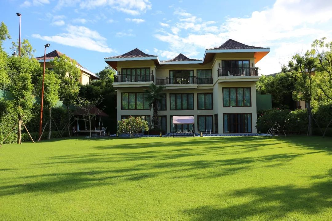 三亚豪华无边泳池别墅,三亚温泉度假