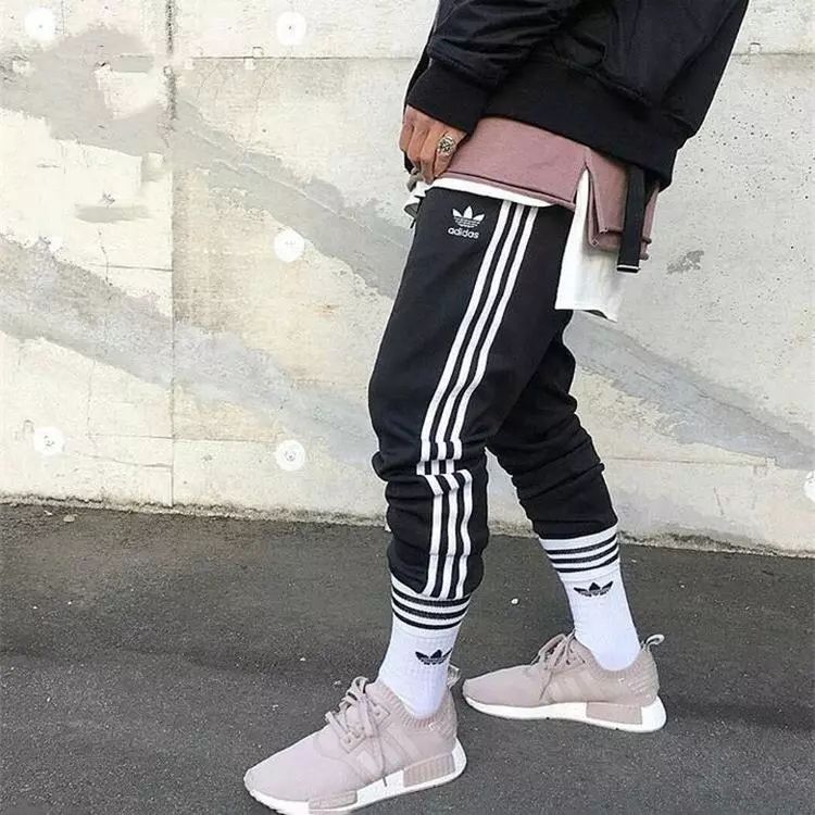 aj4涂鸦联名灰麂皮,aj4涂鸦与aj11