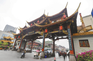 2018成都国际马拉松路线,2018成都国际马拉松冲刺视频