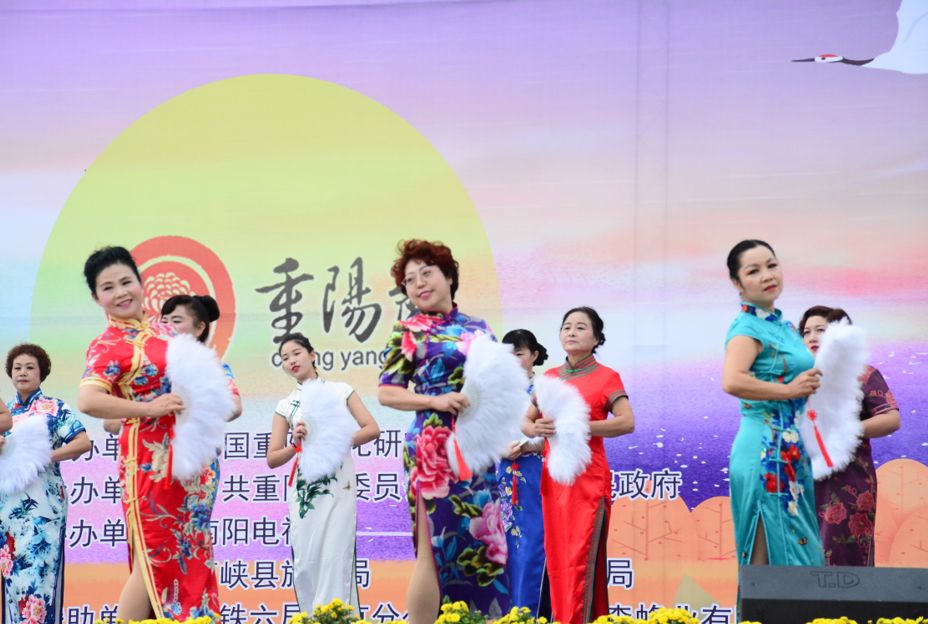 重阳节敬老爱老祝福视频,重阳节孝老敬亲广播稿